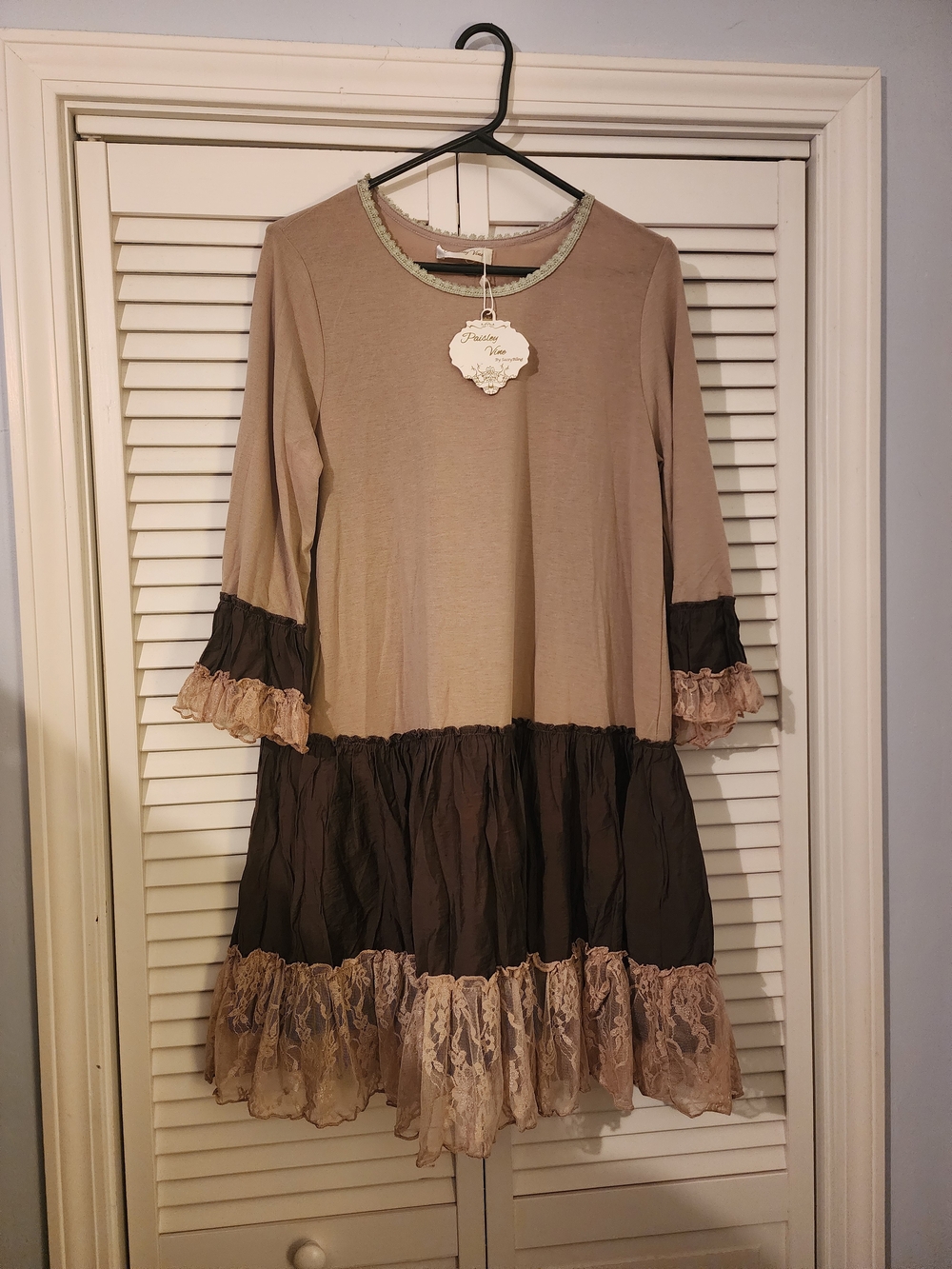 Boho Tiered Lace-Trim Midi Dress in Beige and Dark Brown